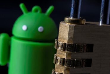 احذر.-تطبيق-على-الهاتف-يسرق-كل-أموالك!